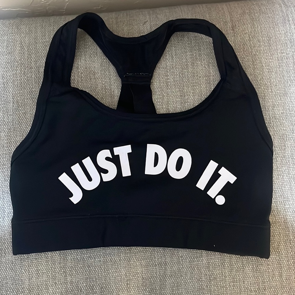 Nike sports bra. Black size xtra small